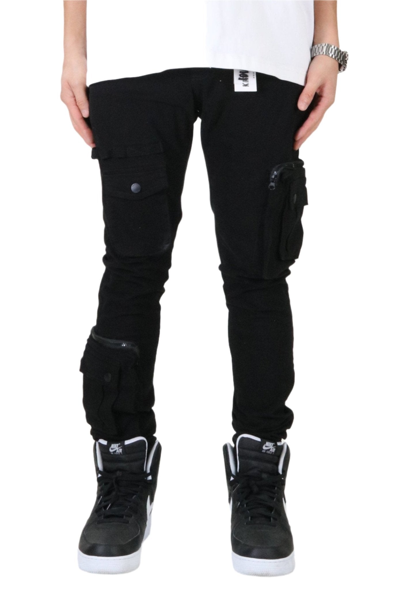 DOLCE Men's premium twill black cargo pants.