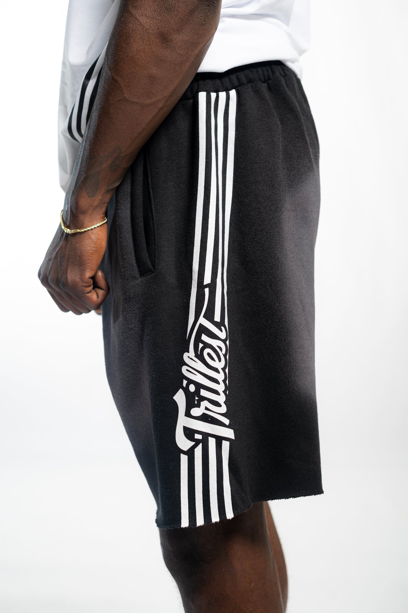 Cutoff 4-Stripes Sun Dried Shorts - Black/White