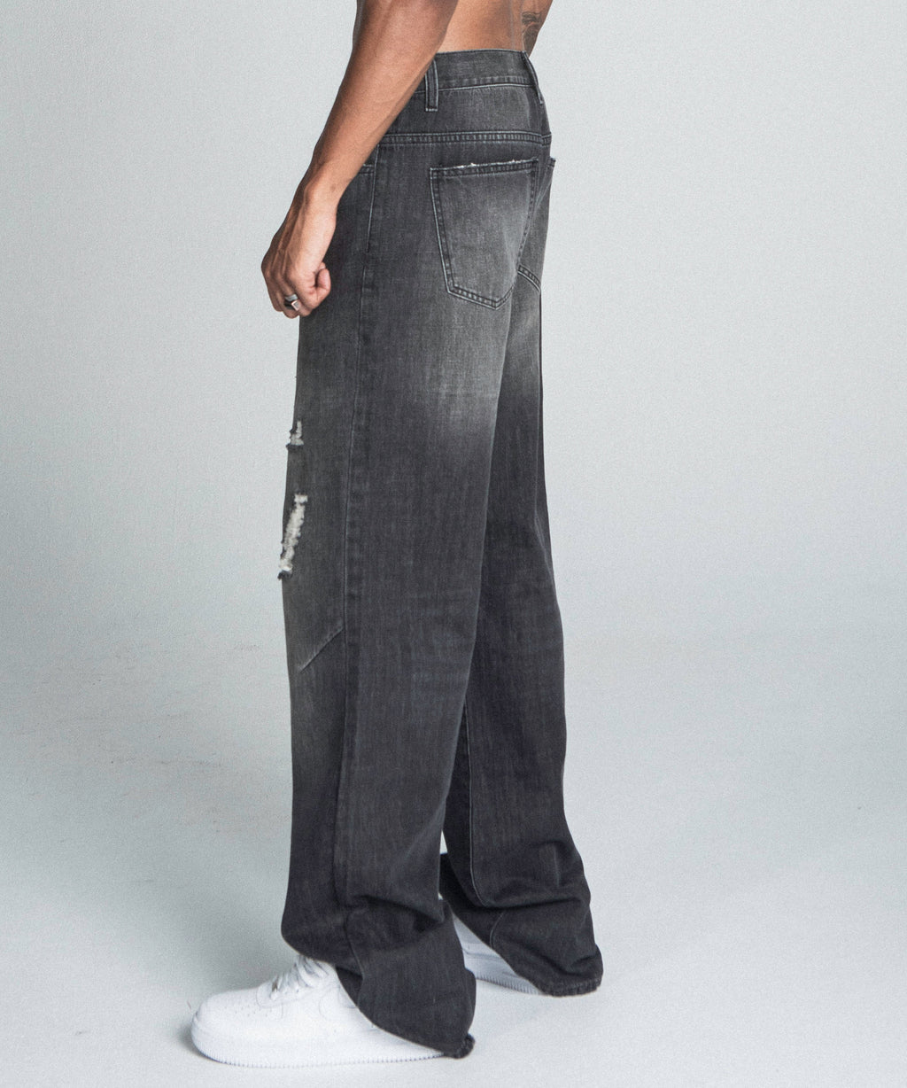AJ09B-2 Black Distressed Baggy Jeans