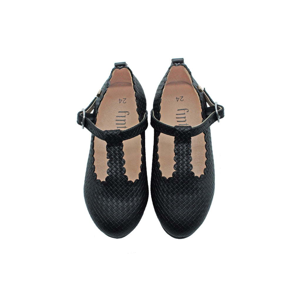 Fintoes Black Weaved Designed Leather T Strap Girls Dress Shoe  For Work And School