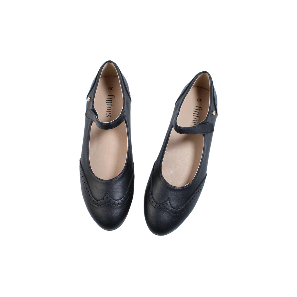 Fintoes Black Leather Mary Jane / Wing Tip Girls Dress Shoe For Work And School