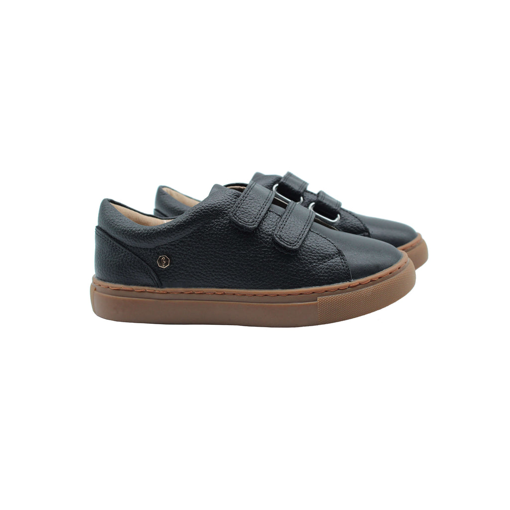 Fintoes Black Pebbled Leather Boys Shoe With Straps For Work And School