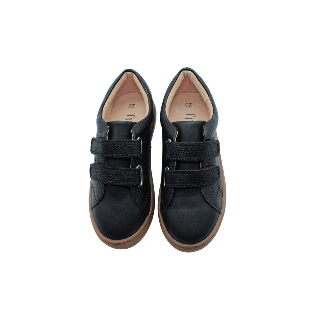 Fintoes Black Pebbled Leather Boys Shoe With Straps For Work And School