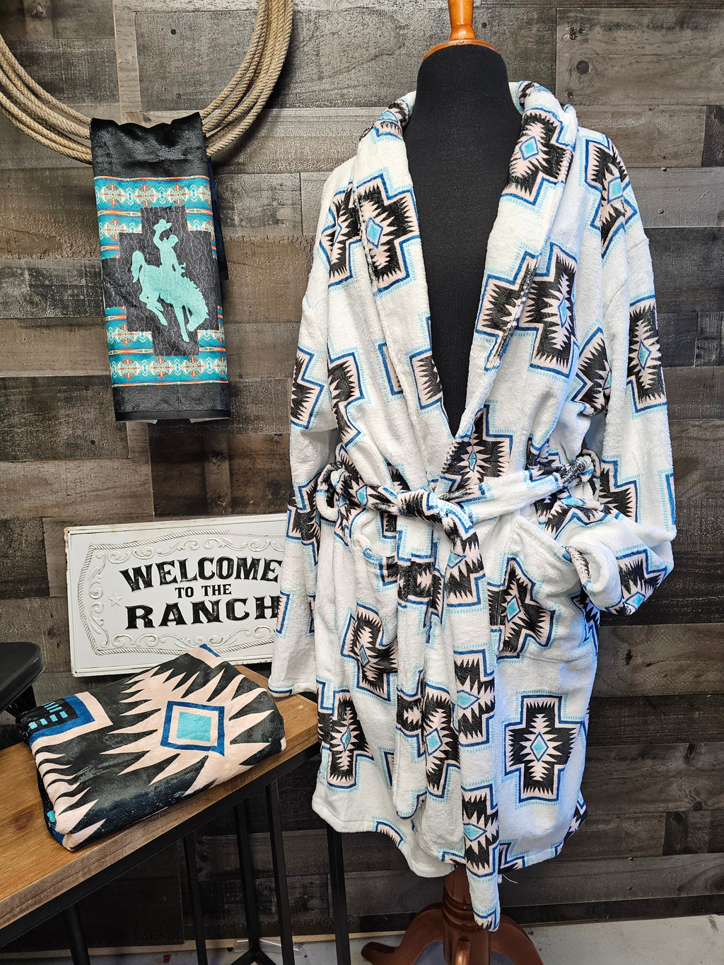 Southwestern Cross Women's Western Bath Robe