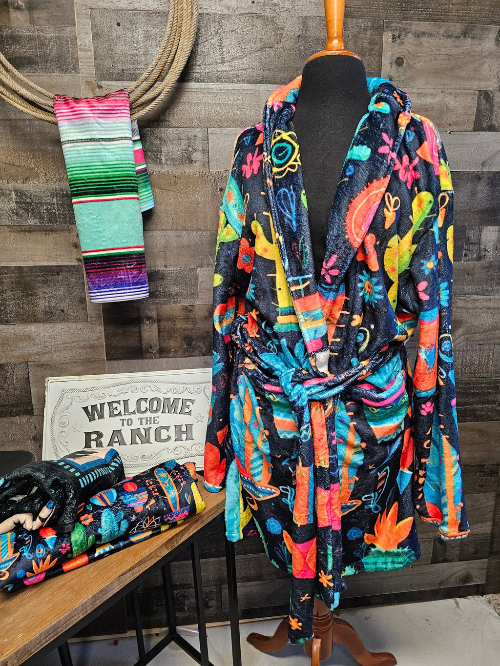 Sample Sale Crazy Cactus Lady Women's Western Bath Robe size LARGE