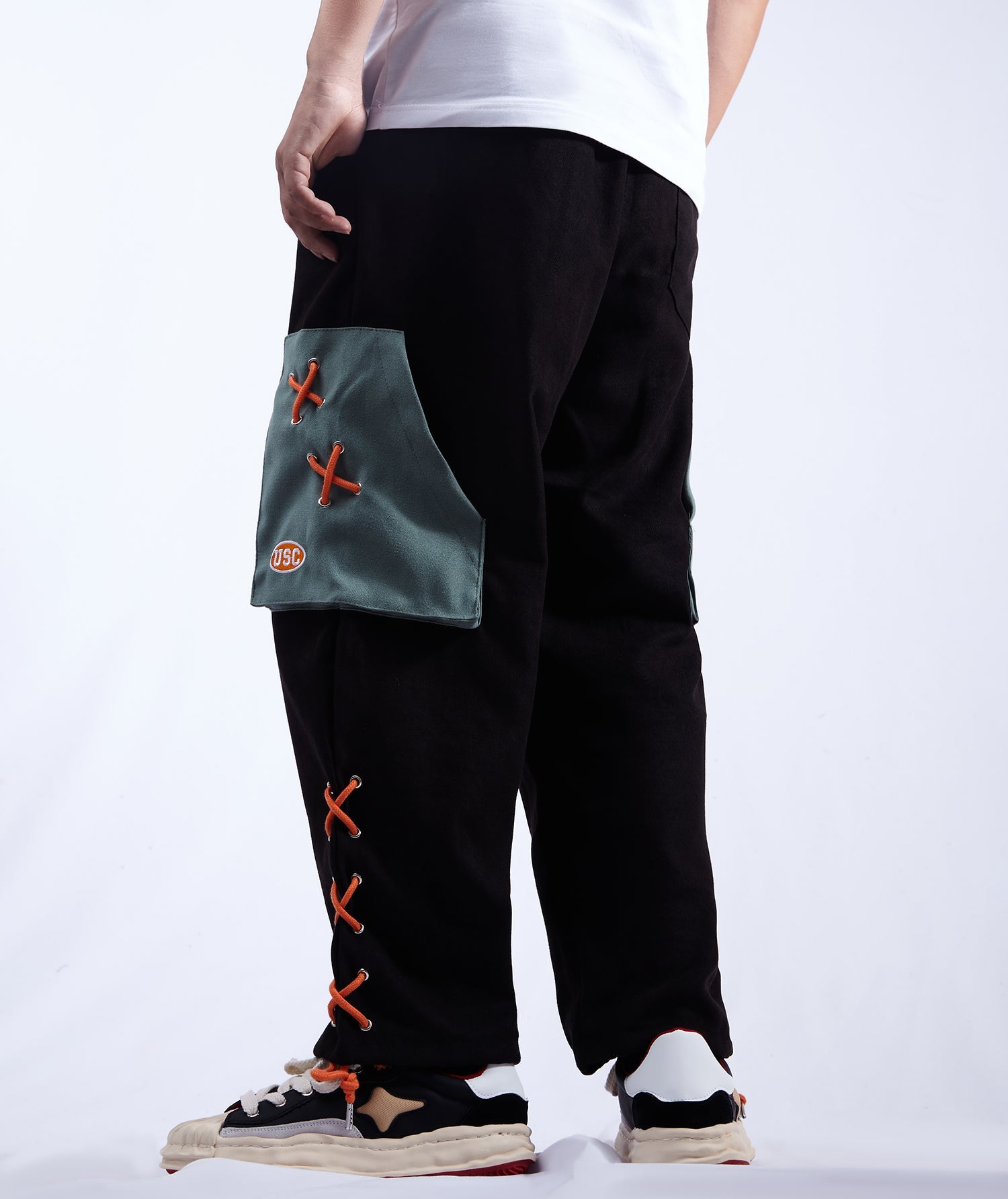 YEP5 UUC Laced Pants