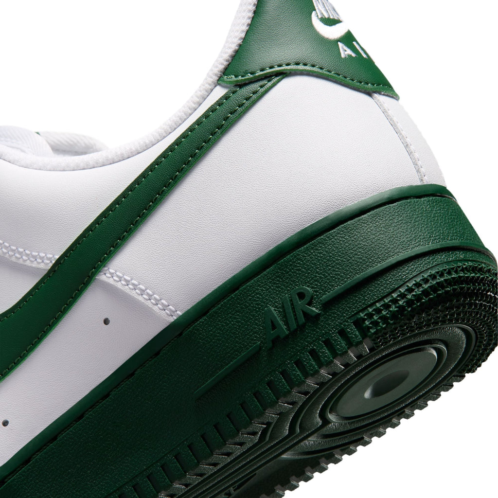 Nike Mens Air Force 1 '07 - White/Fir