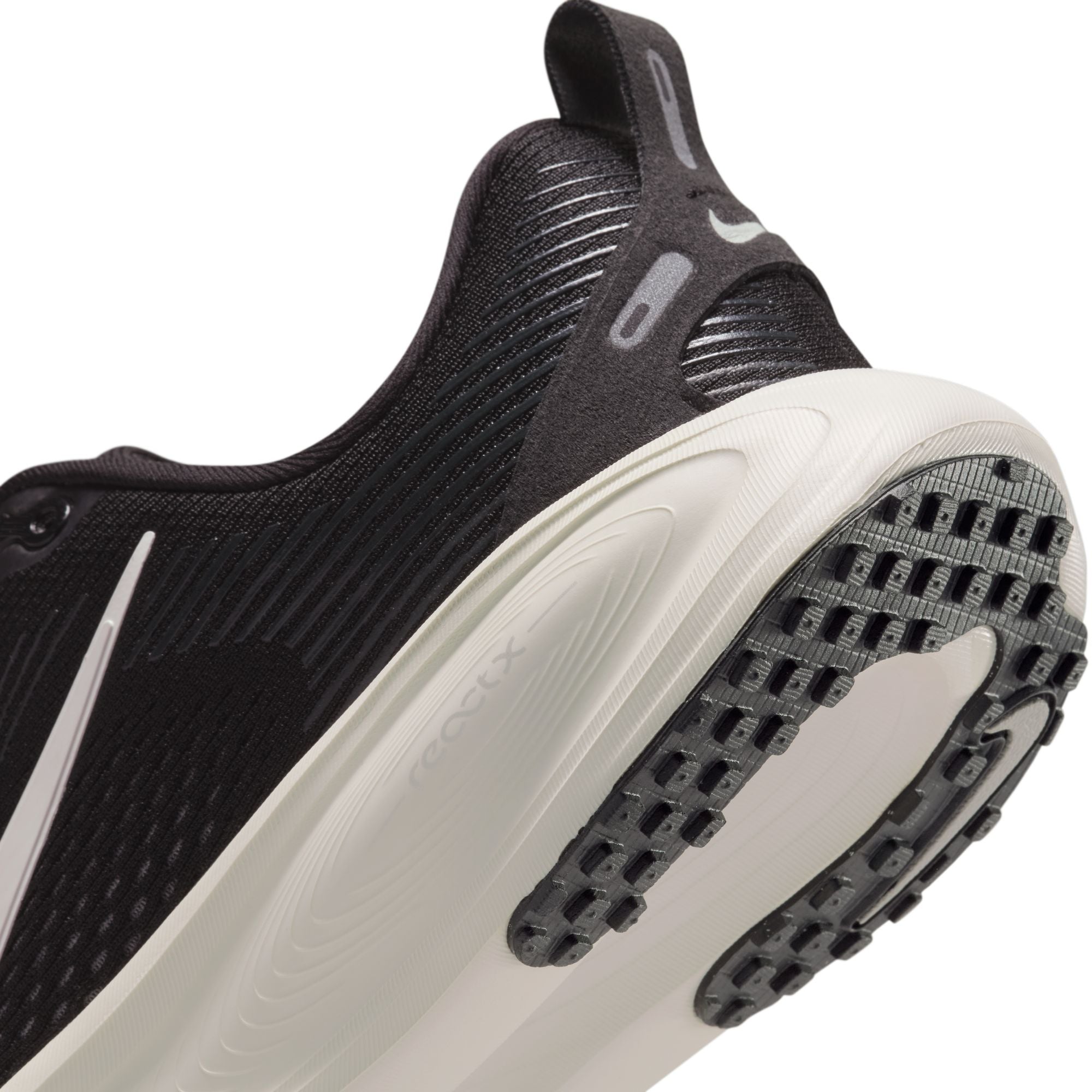 Nike Big Kids Vomero 18 - Black/White