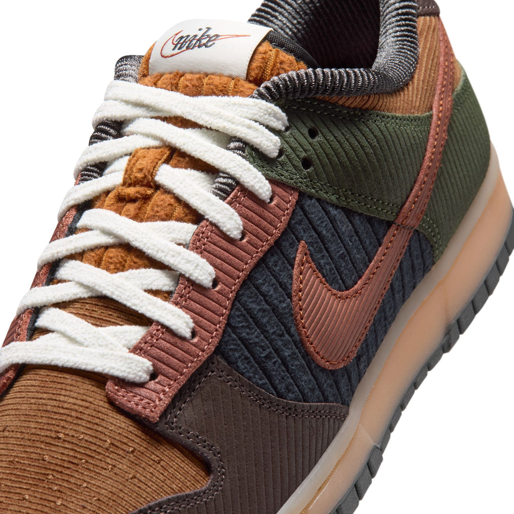 Nike Mens Dunk Low Retro Premium - British Tan