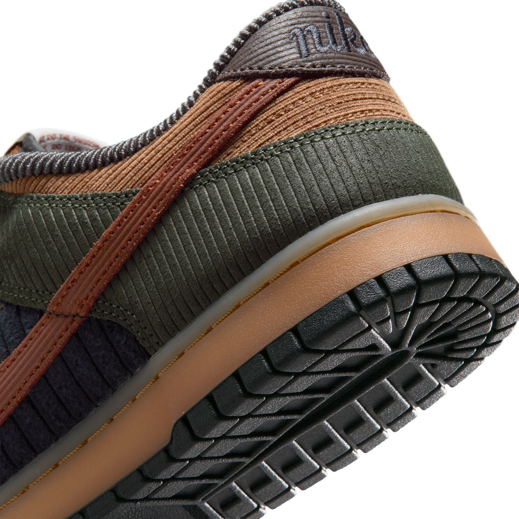 Nike Mens Dunk Low Retro Premium - British Tan