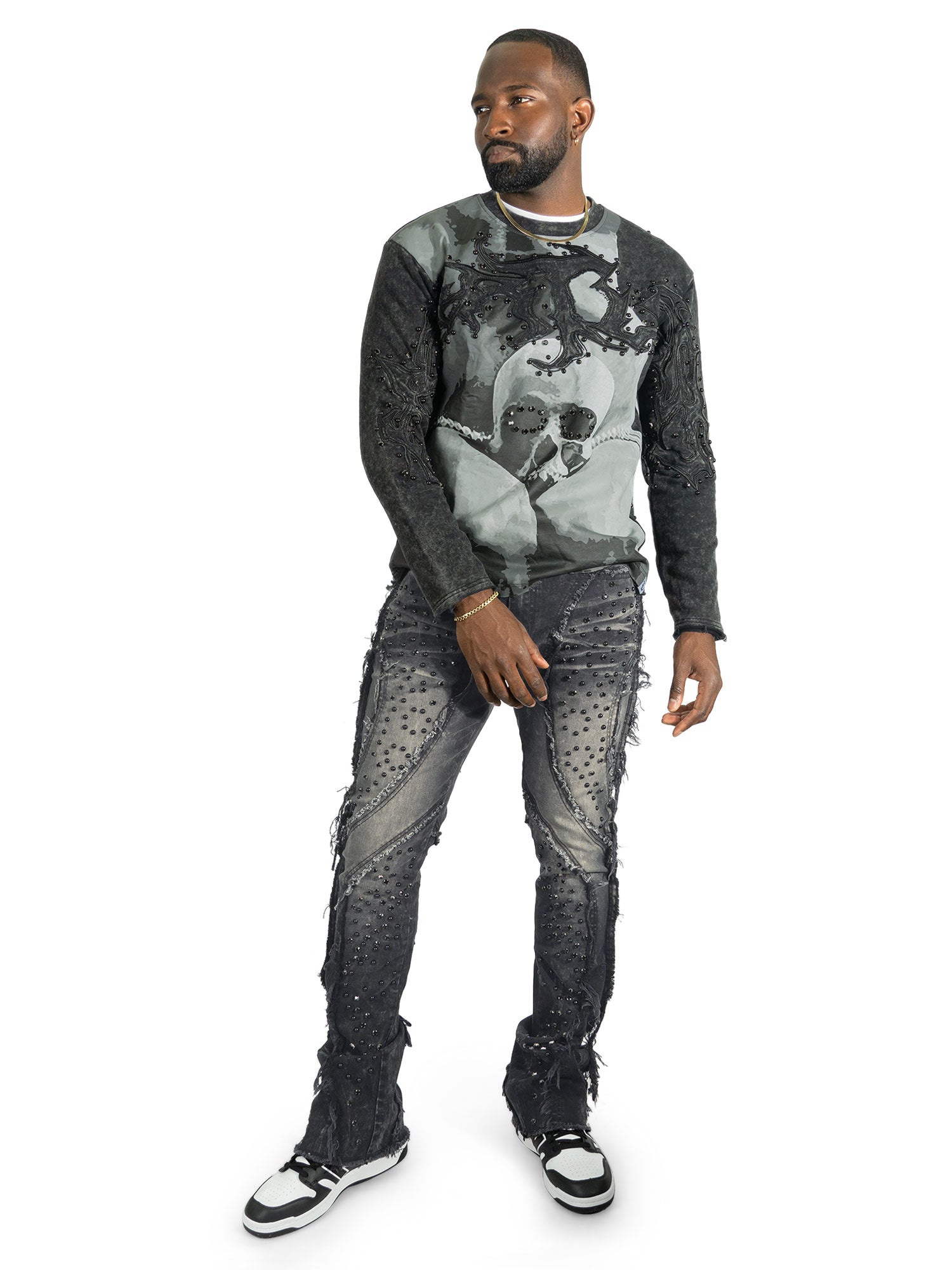 Sweatshirt|F4357 Heartless Crewneck - Black