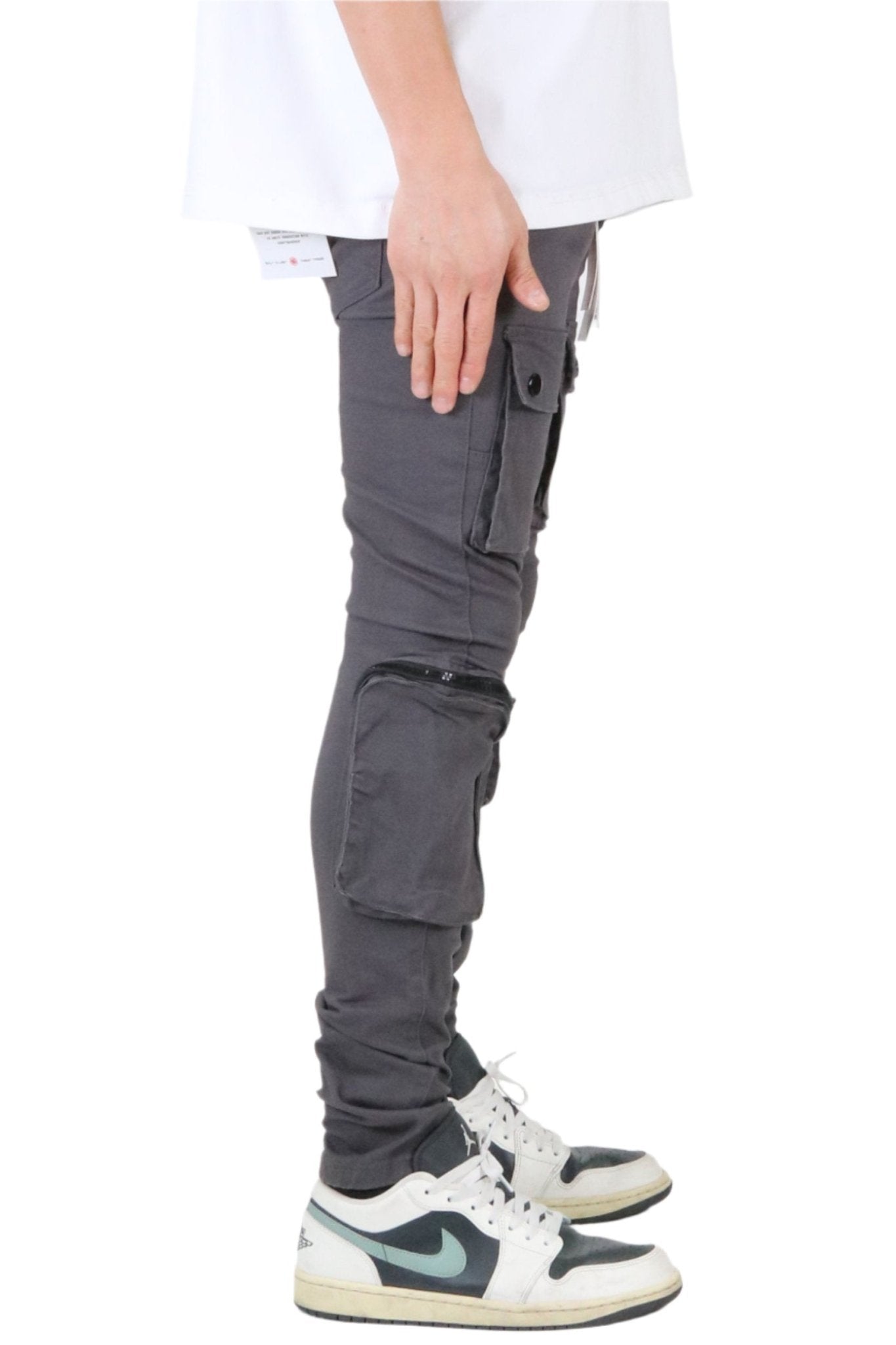 Gri Men's premium twill cargo pant with multi functional pockets