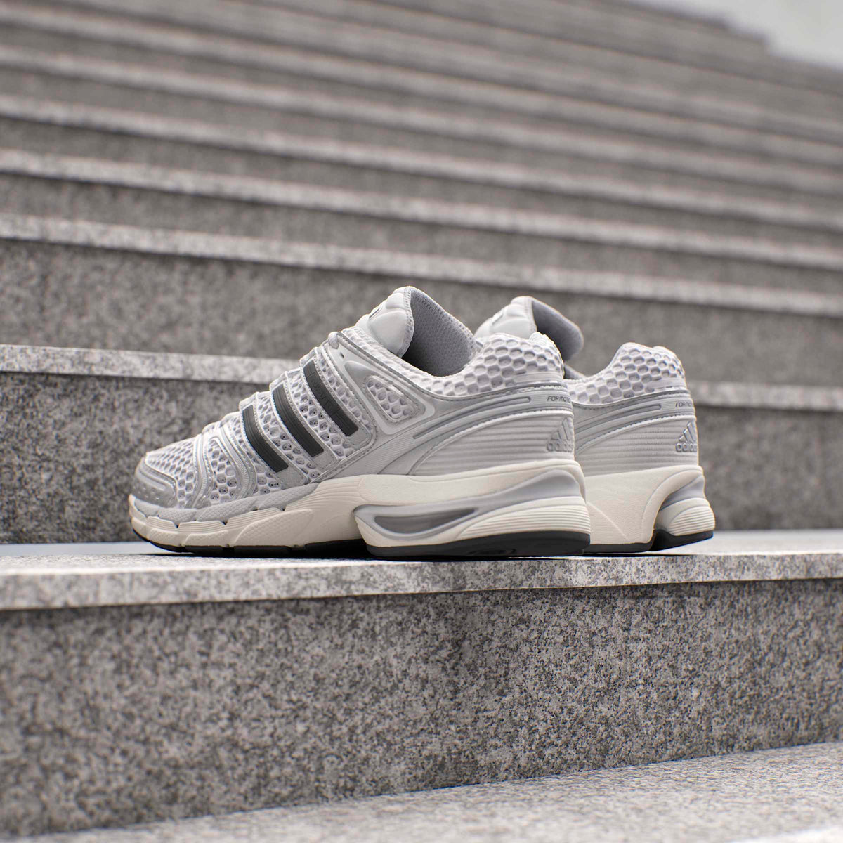 Adidas Mens Adistar Control 5 - Silver