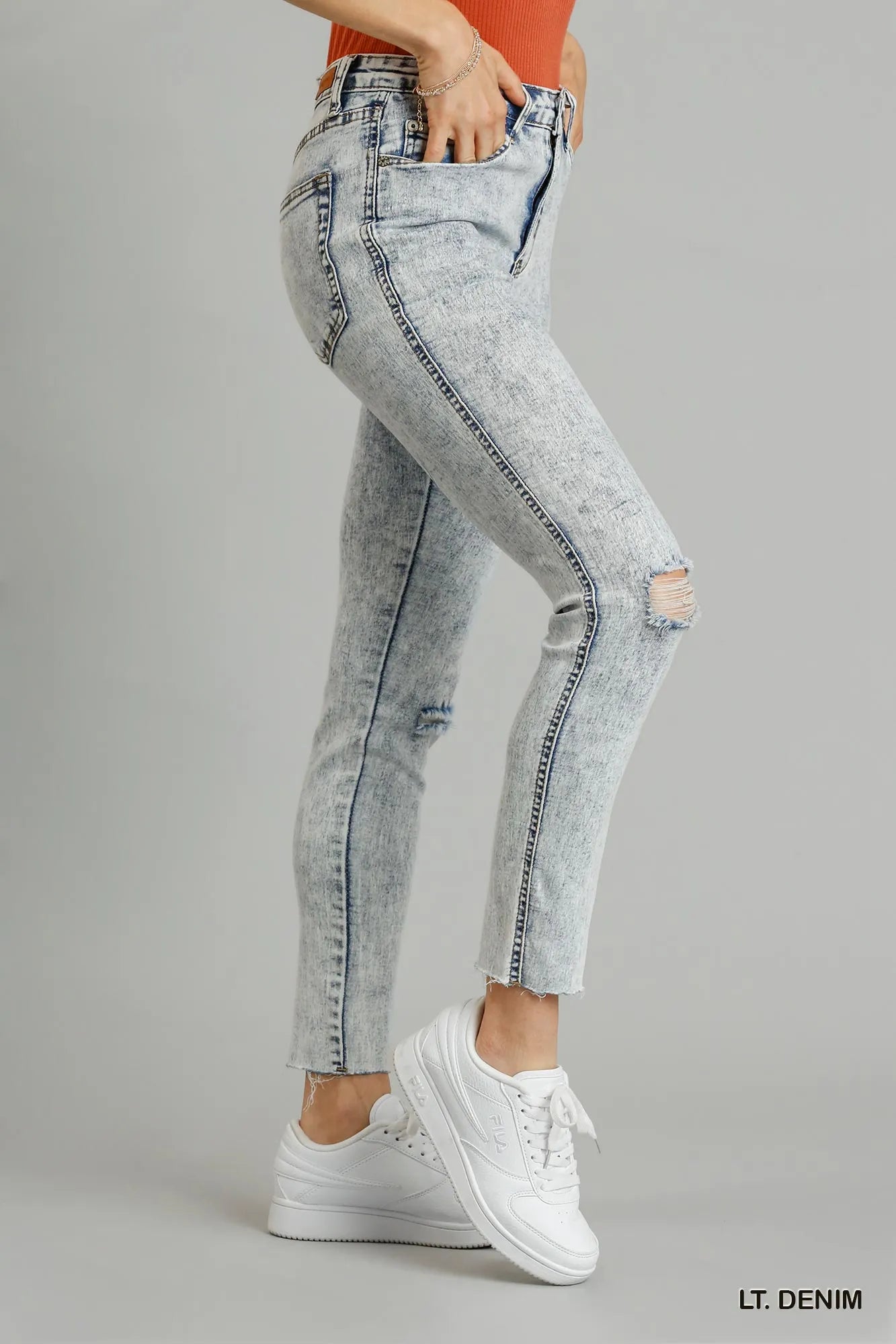 Garden Naked Umgee 5-Pockets Distressed Detail Stretch Denim Skinny Jeans with Unfinished Hem