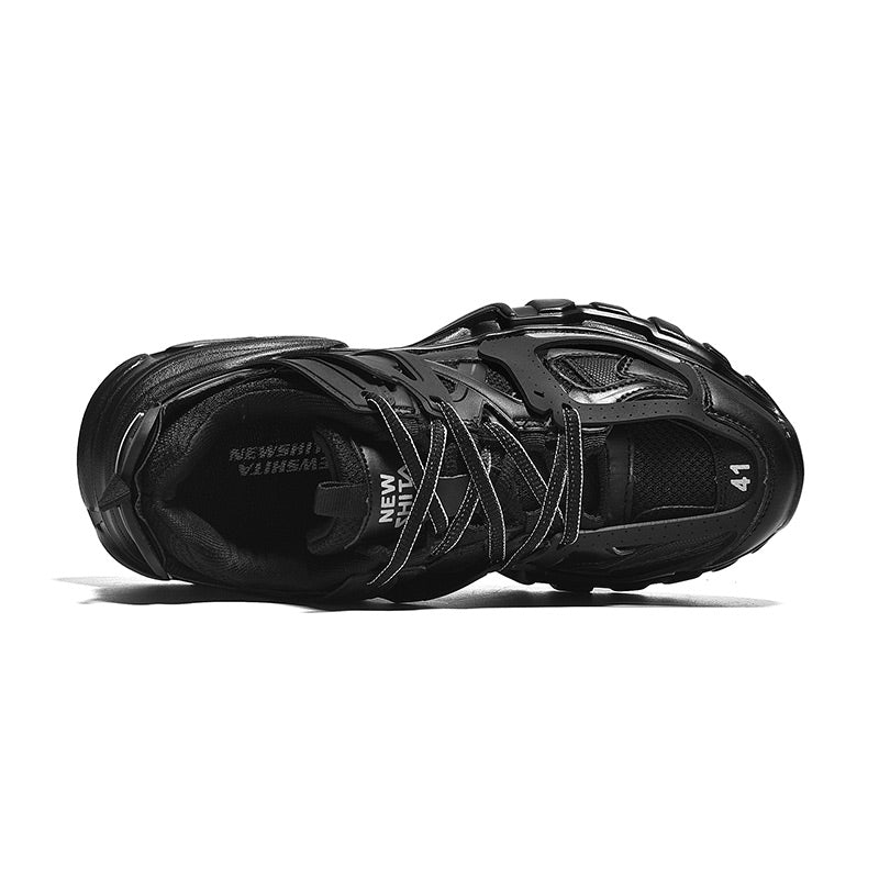 B30 Black Sneakers