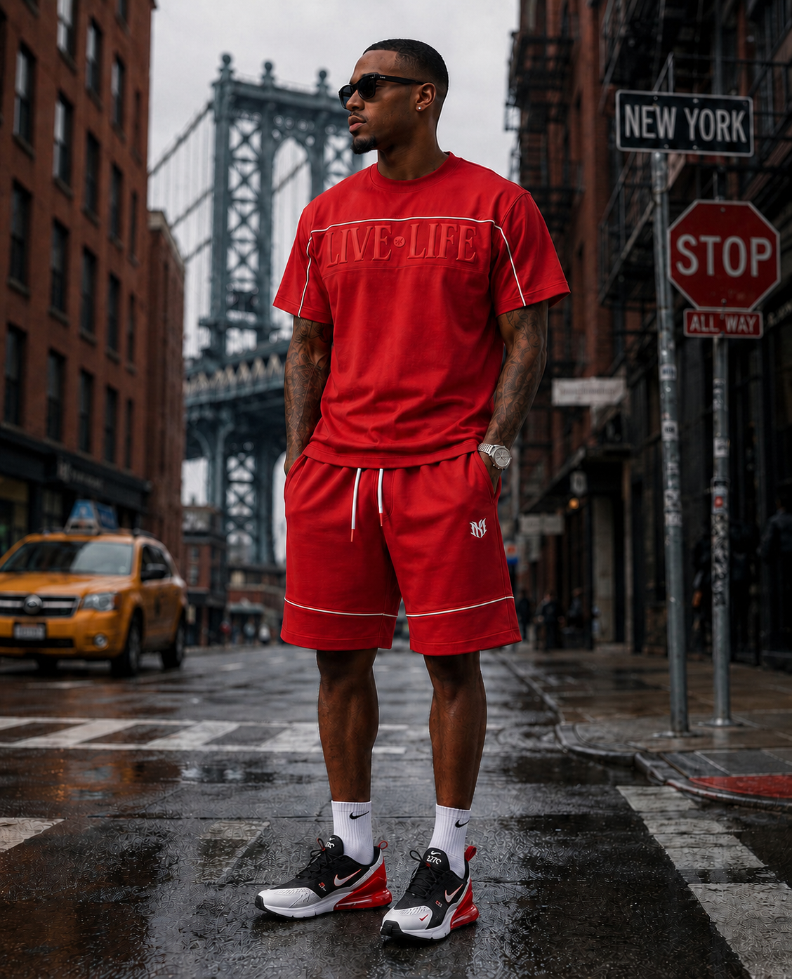 M659 Live Life Shorts - Red